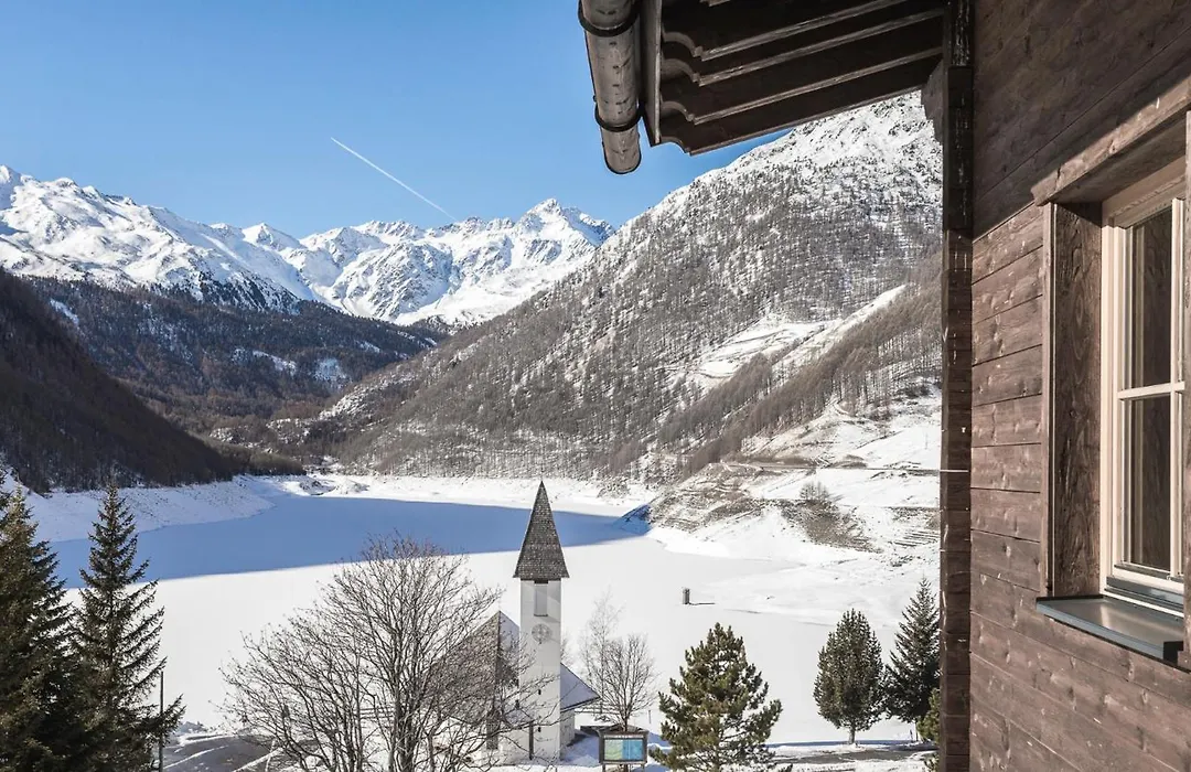 Hotel & Chalets Edelweiss-1