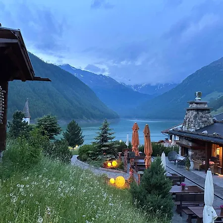 Hotel & Chalets Edelweiss-2