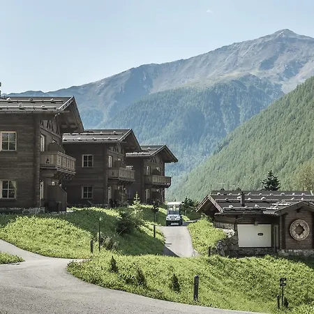 Hotel & Chalets Edelweiss-3